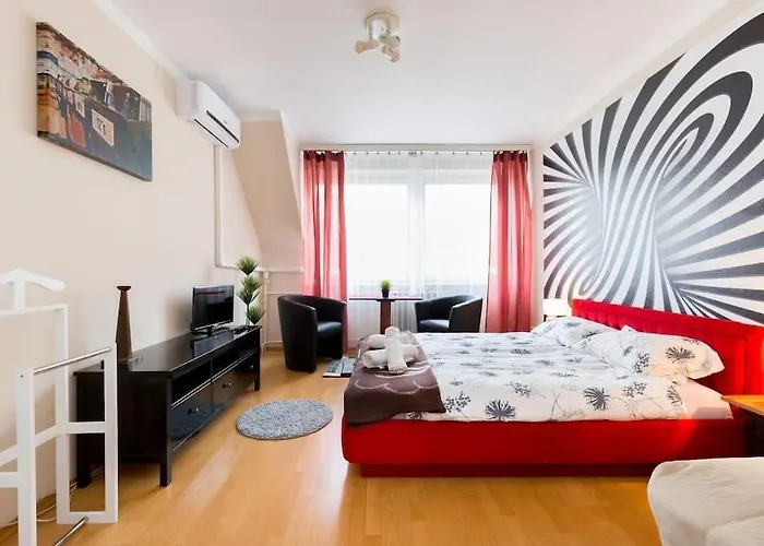 Aranykez 4-6: Downtown Apartament *