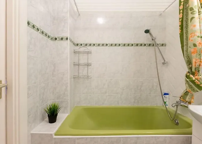 Aranykez 4-6: Downtown